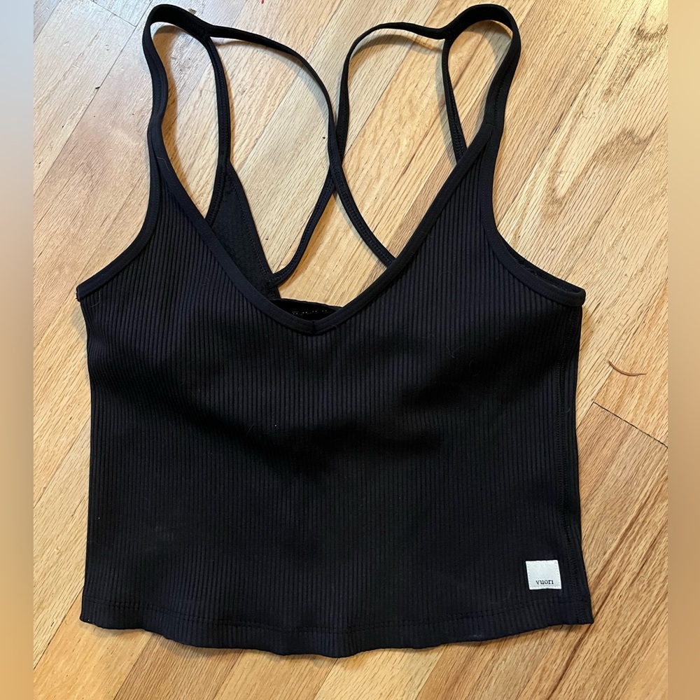 Vuori Black Ribbed V-Neck Crop Top